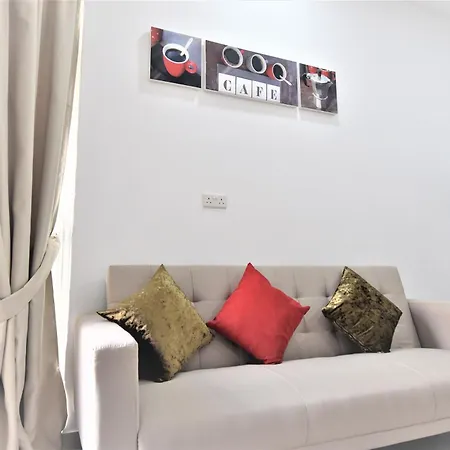 Apartment Gregorys Holiday Larnaca